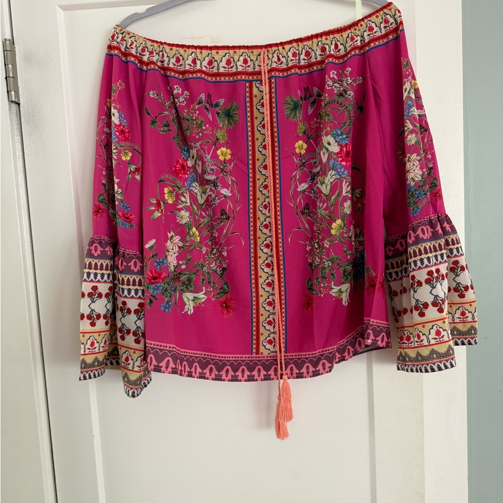 Boho Off-Shoulder Floral Top Size Small